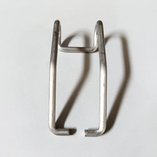Pieza de alambre formado, ejemplo 7