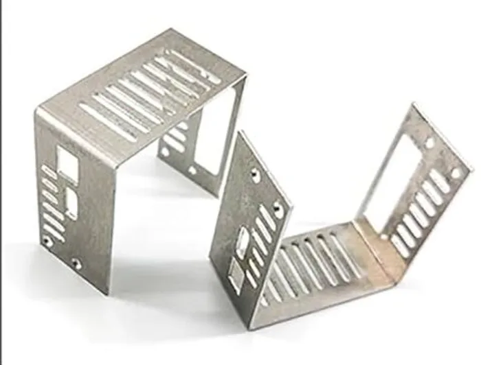 Gabinete metálico doblado con CNC